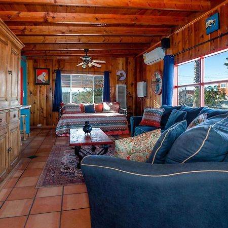 Chuck'S Cabin In A Joshua Tree Community Twentynine Palms Esterno foto