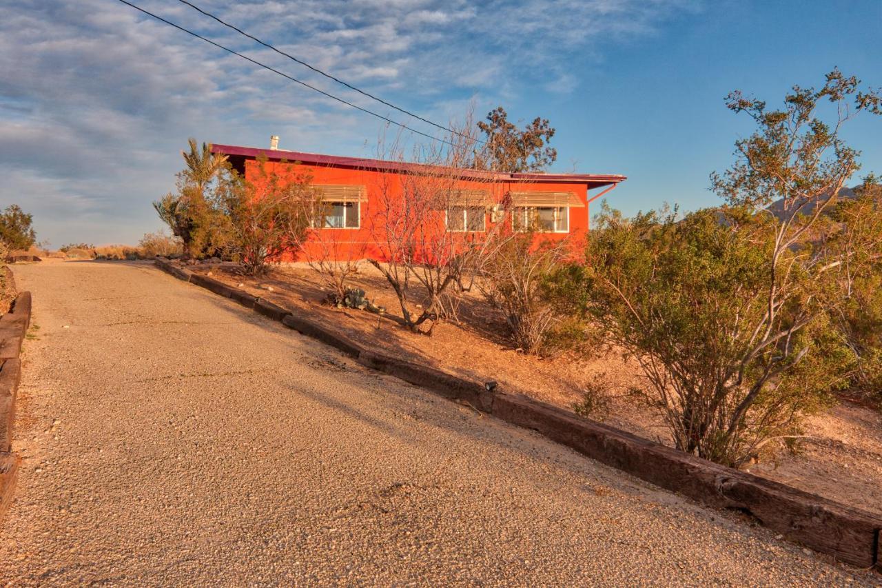 Chuck'S Cabin In A Joshua Tree Community Twentynine Palms Esterno foto